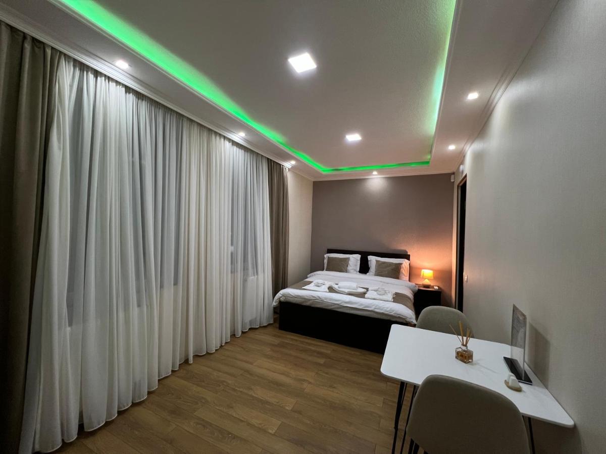 Serenity Likani Villa Hotel 博尔若米 外观 照片